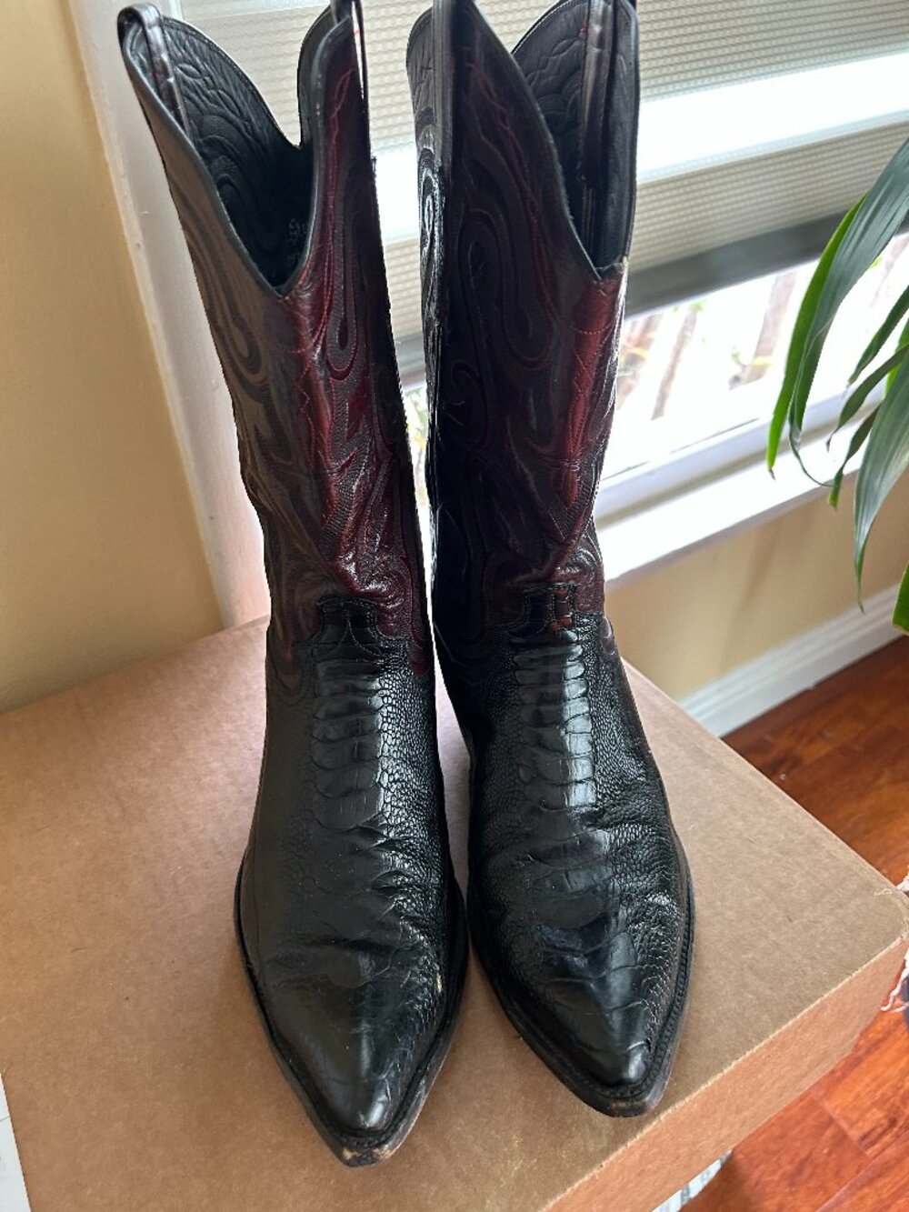 🔥 VINTAGE GRAIL: Sterling Handcrafted Teju Lizard Boots - 11 D - Black Cherry